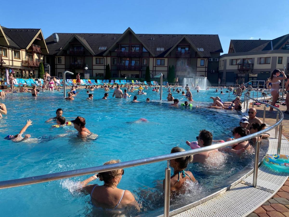 Apartment Family Besenova - Free Swimming Pool Екстер'єр фото